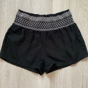 Cali 1850 black linen blend shorts